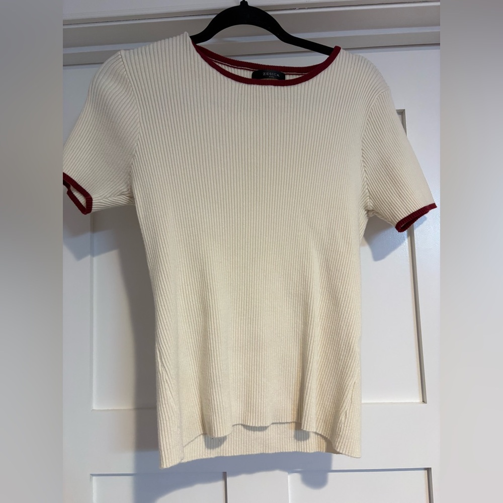 Zesica Cream Ribbed Tee with Red Trim